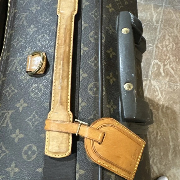 Authentic Louis Vuitton Monogram Pegase 60 Carry on travel luggage - Picture 3 of 8